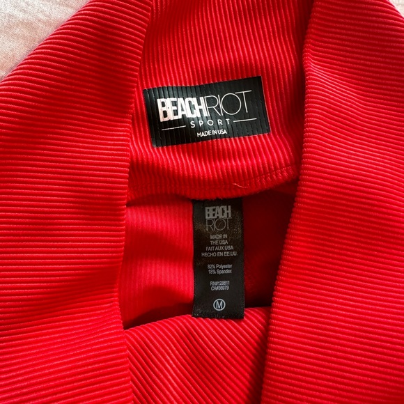 Beach Riot Cara rib legging in Red - Picture 2 of 5
